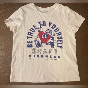 NWOT ❤️Old Navy Tee❤️